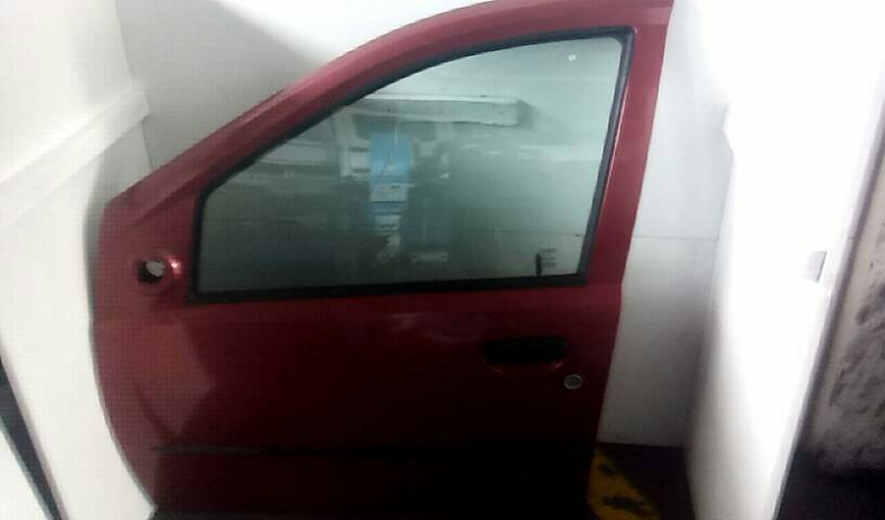 Porta Frente Esq FIAT PUNTO (188) | 99 - (20209614).