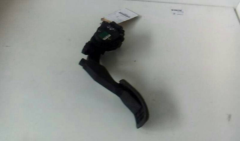Pedal Electrico AUDI TT (8N3) | 98 - 06 (20209947).