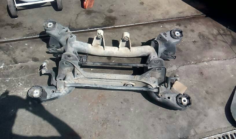 Charriot trazeiro BMW X5 (E53) | 00 - (20210111).