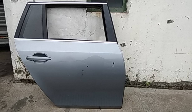 Porta Trás Drt BMW 5 Touring (E61) | 04 - (20210341).