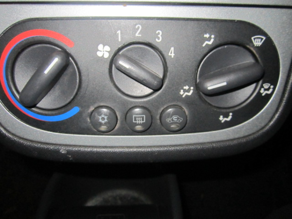 Comando Climatizaçao / Sofagem OPEL CORSA C (F08, F68) | 00 - 09 (20167749).
