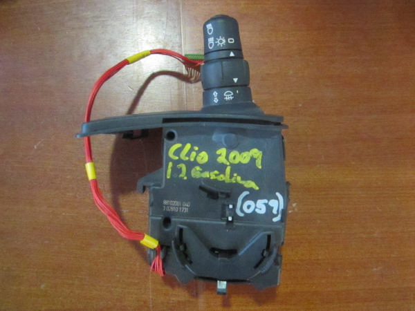 Manipulo de Luzes / Piscas RENAULT CLIO III (BR0/1, CR0/1) | 05 - (140899).