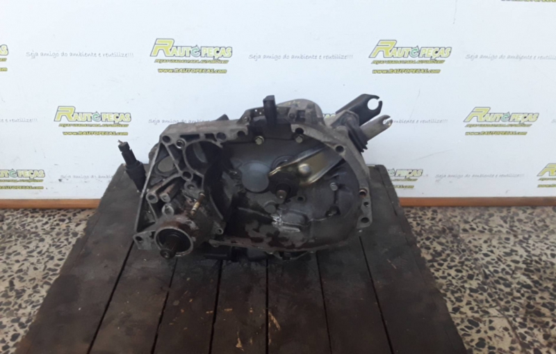 Caixa de Velocidades RENAULT MEGANE I (BA0/1_) | 95 - 03 (20173992).