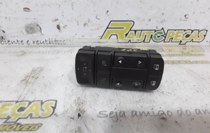 Interruptor Vidros Porta Frente Esquerdo Condutor OPEL VECTRA C Combi (Z02) | 03 - 09 (20190098).