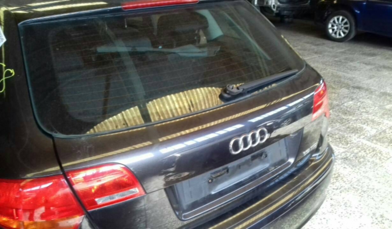 Tampa da Mala AUDI A3 Sportback (8PA) | 04 - 13 (20192700).