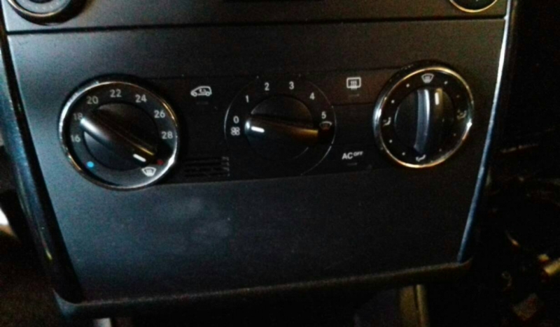 Comando Climatizaçao / Sofagem MERCEDES-BENZ A-CLASS (W169) | 04 - 12 (20193357).