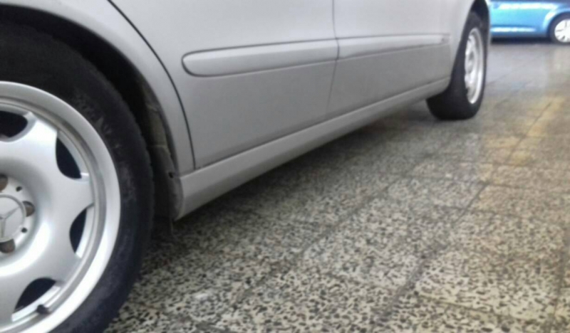 Embaladeira Plástica Direito MERCEDES-BENZ E-CLASS (W211) | 02 - 09 (20196045).