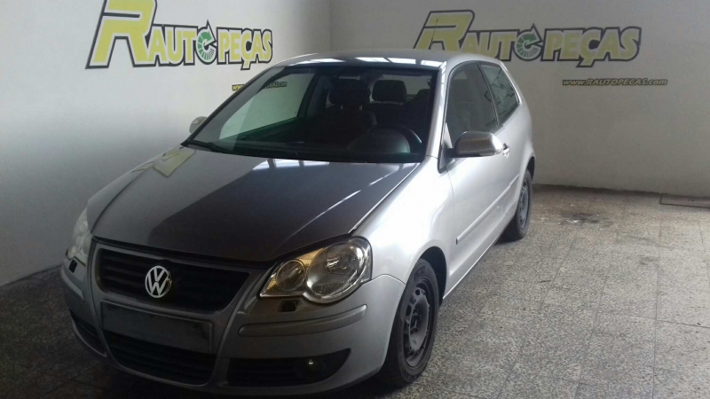  VOLKSWAGEN POLO (9N_) | 01 - 12